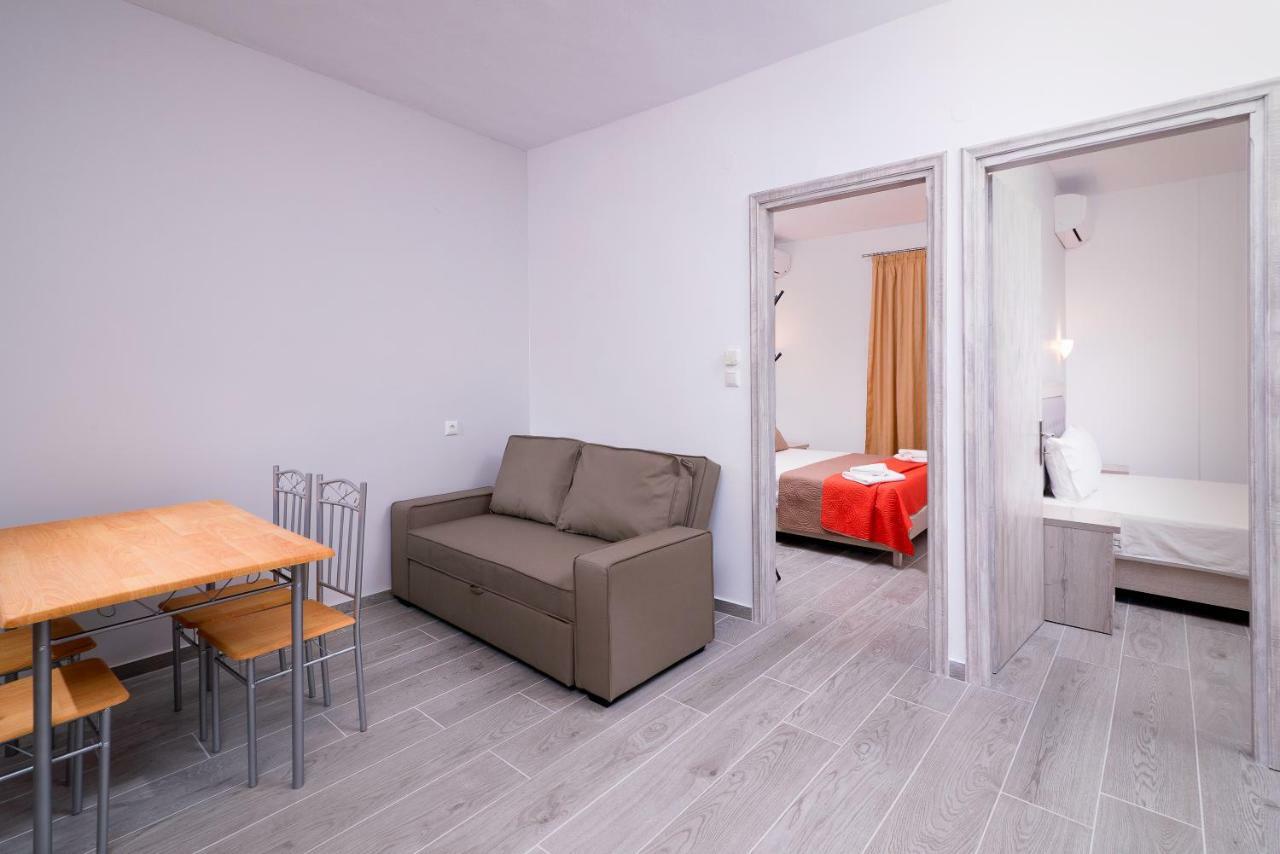 Kentrikon Rooms III & Mint House 利迈纳里亚 外观 照片