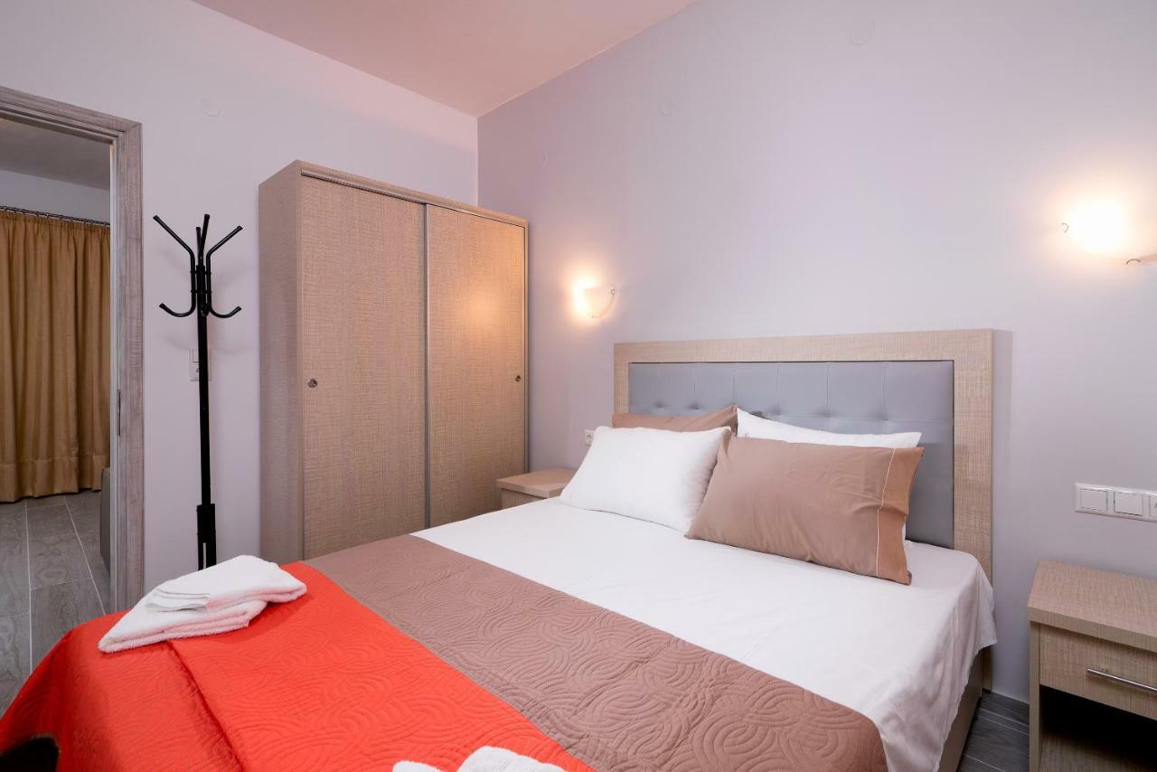 Kentrikon Rooms III & Mint House 利迈纳里亚 外观 照片